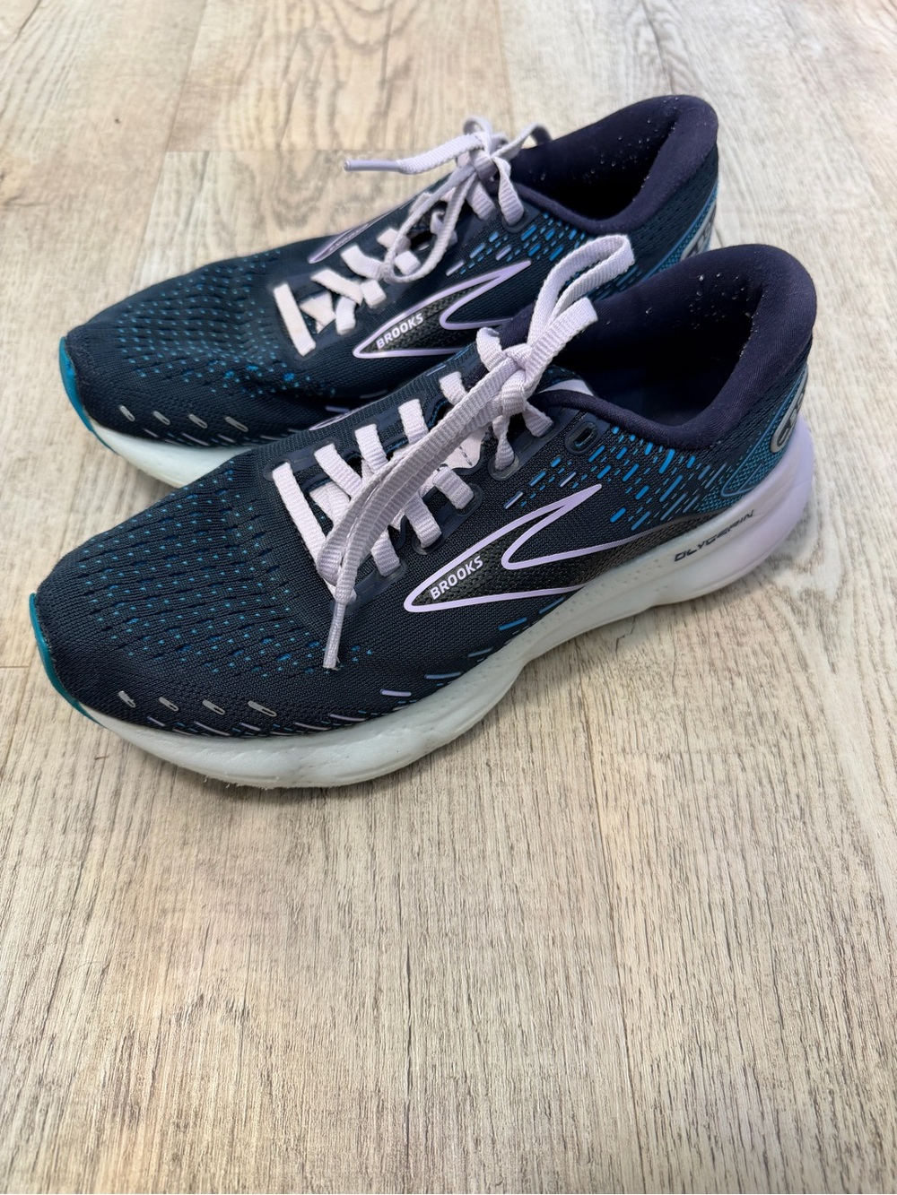 Brooks Women's Navy and Teal Running Shoes with Light Pink Laces